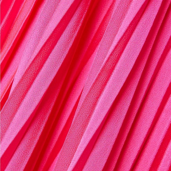 A.L.C. Aries Pleated Open Back Gown in Hot Pink, size 12 - Picture 8 of 11